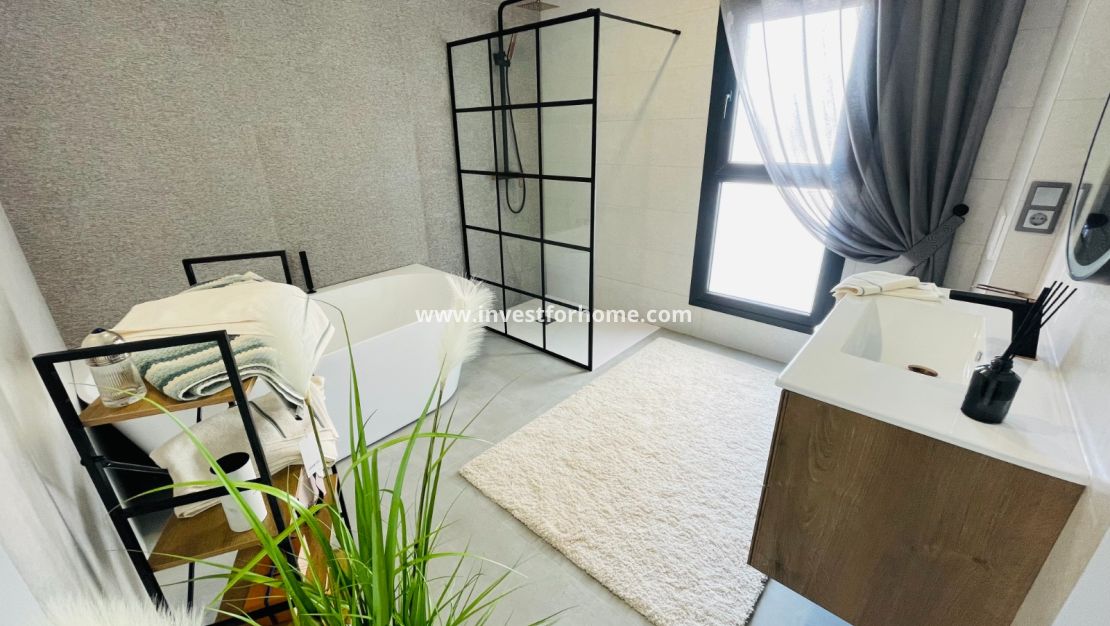 Nouvelle construction - Villa - Torrevieja - Centro