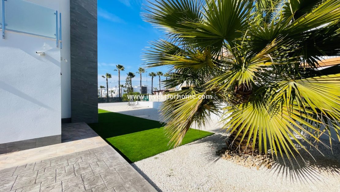 Nouvelle construction - Villa - Torrevieja - Centro