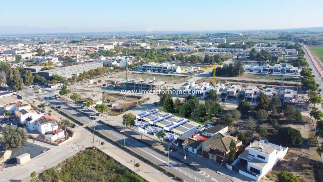 Nueva construcción - Casa - Dolores - Sector 3