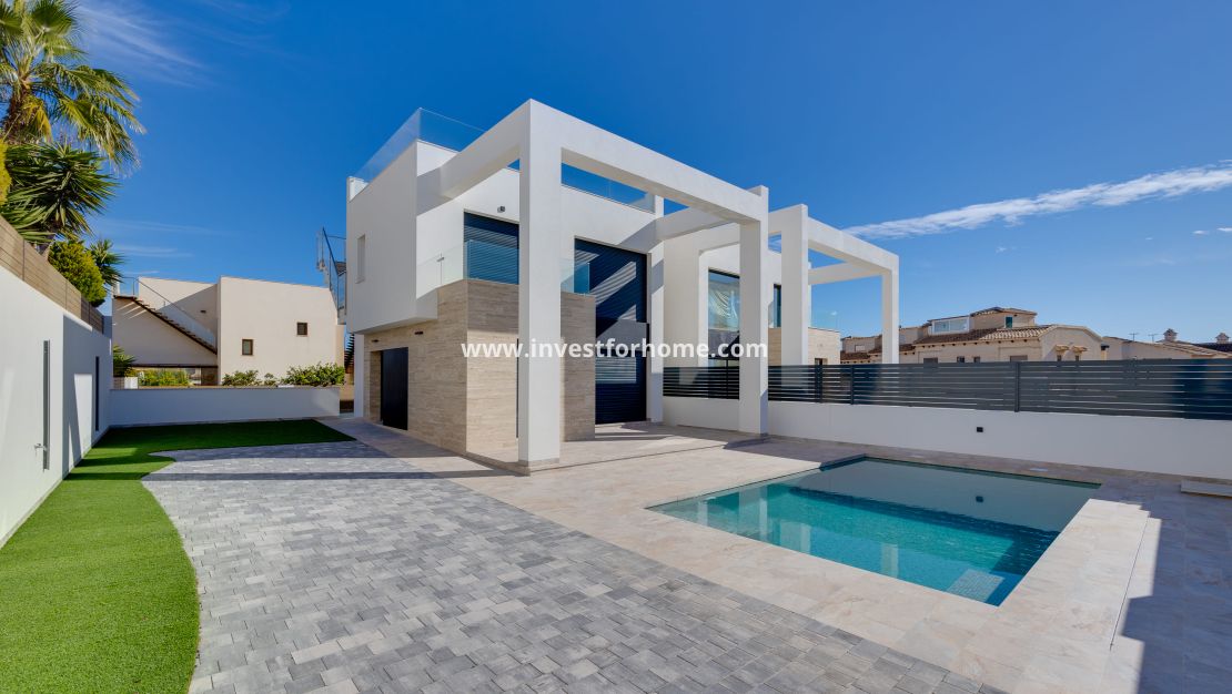 Nueva construcción - Casa - Torrevieja - Centro