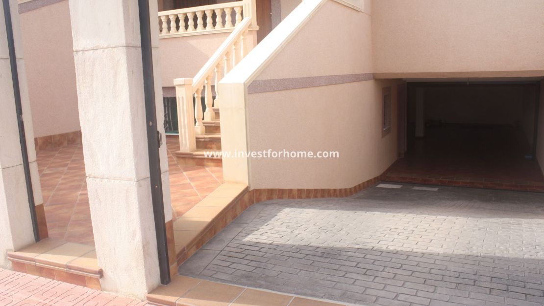 Nueva construcción - Casa - Torrevieja - Centro