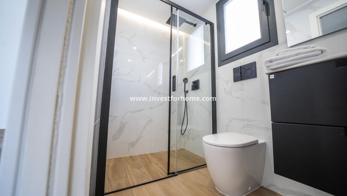 Nueva construcción - Chalet - Algorfa - La Finca Golf