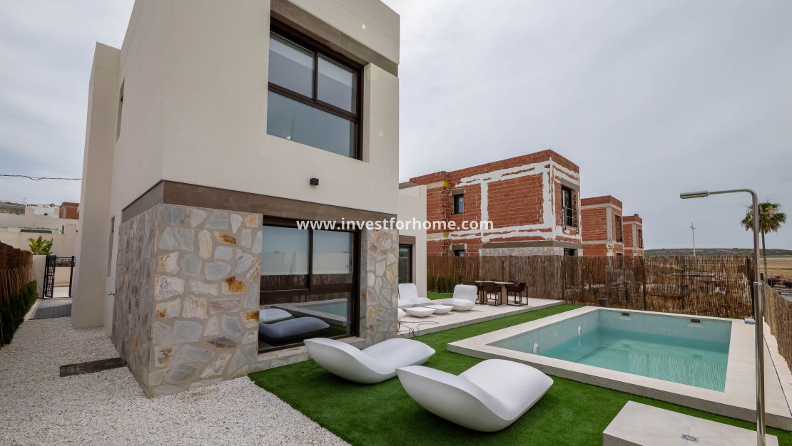 Nueva construcción - Chalet - Algorfa - La Finca Golf
