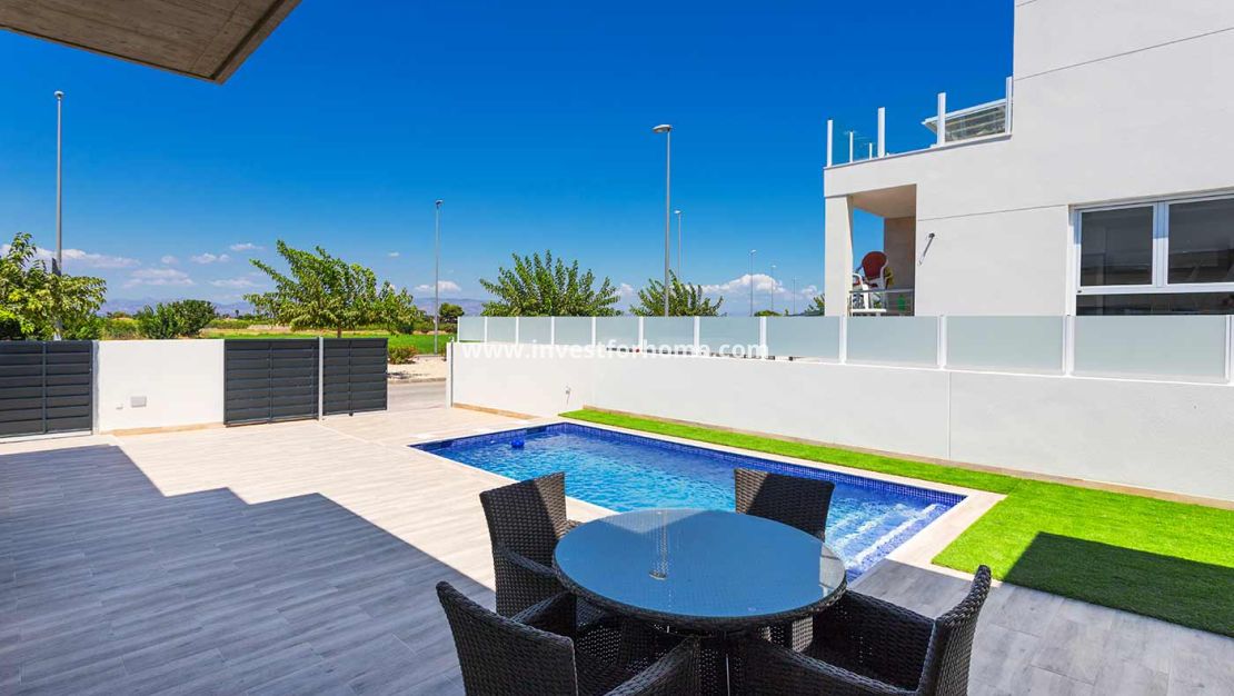 Nueva construcción - Chalet - Daya Nueva