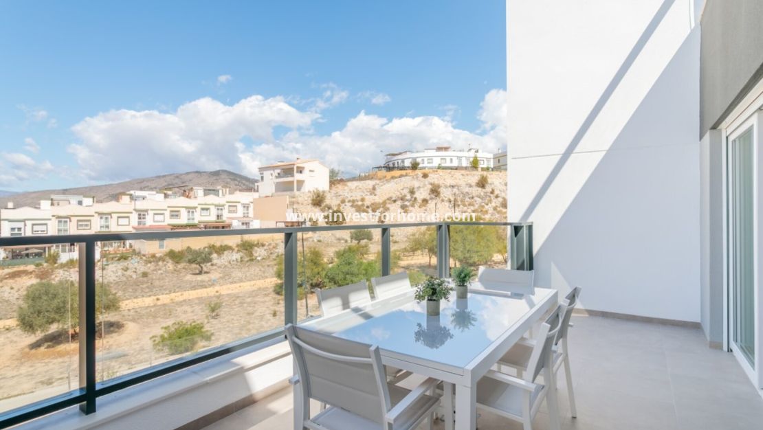 Nueva construcción - Chalet - Finestrat
