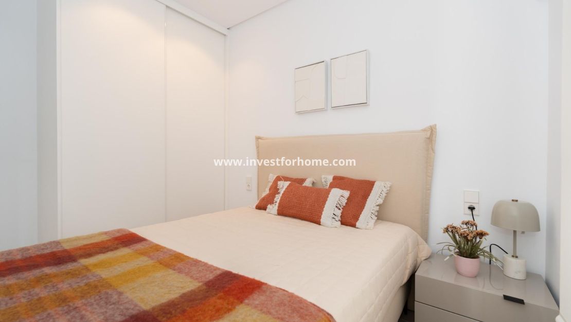 Nueva construcción - Chalet - La Marina - El Pinet