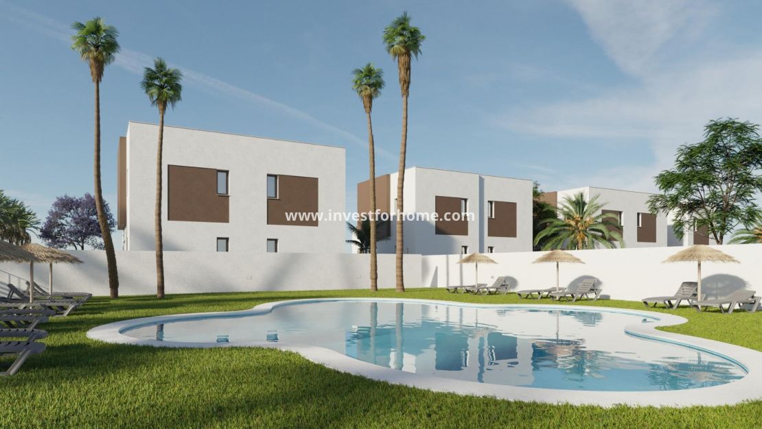 Nueva construcción - Chalet - La Marina - El Pinet