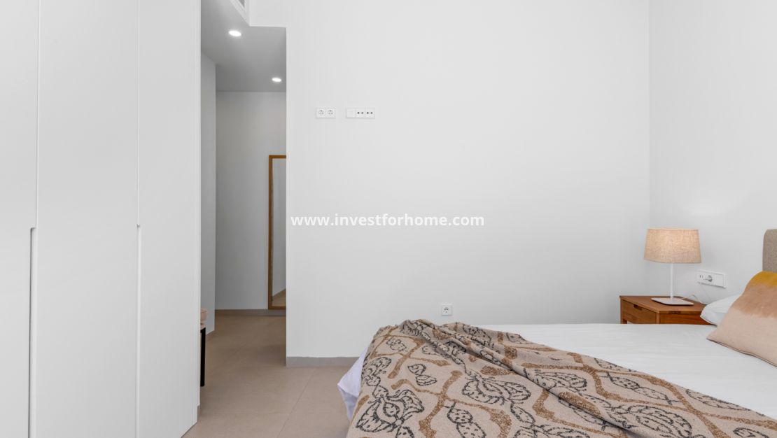 Nueva construcción - Chalet - Los Alcázares