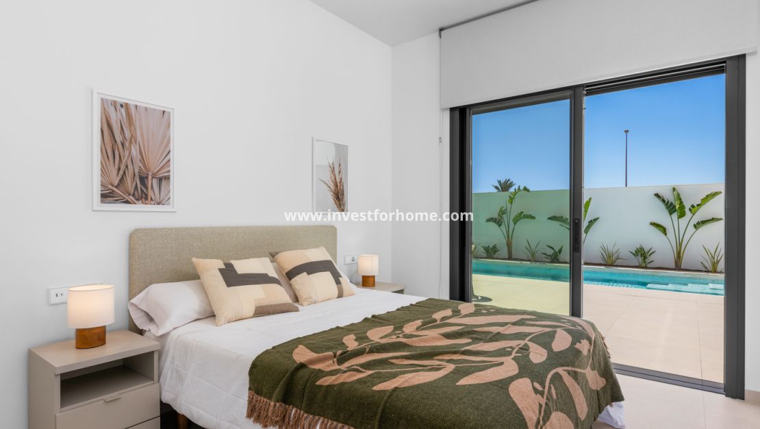 Nueva construcción - Chalet - Los Alcázares