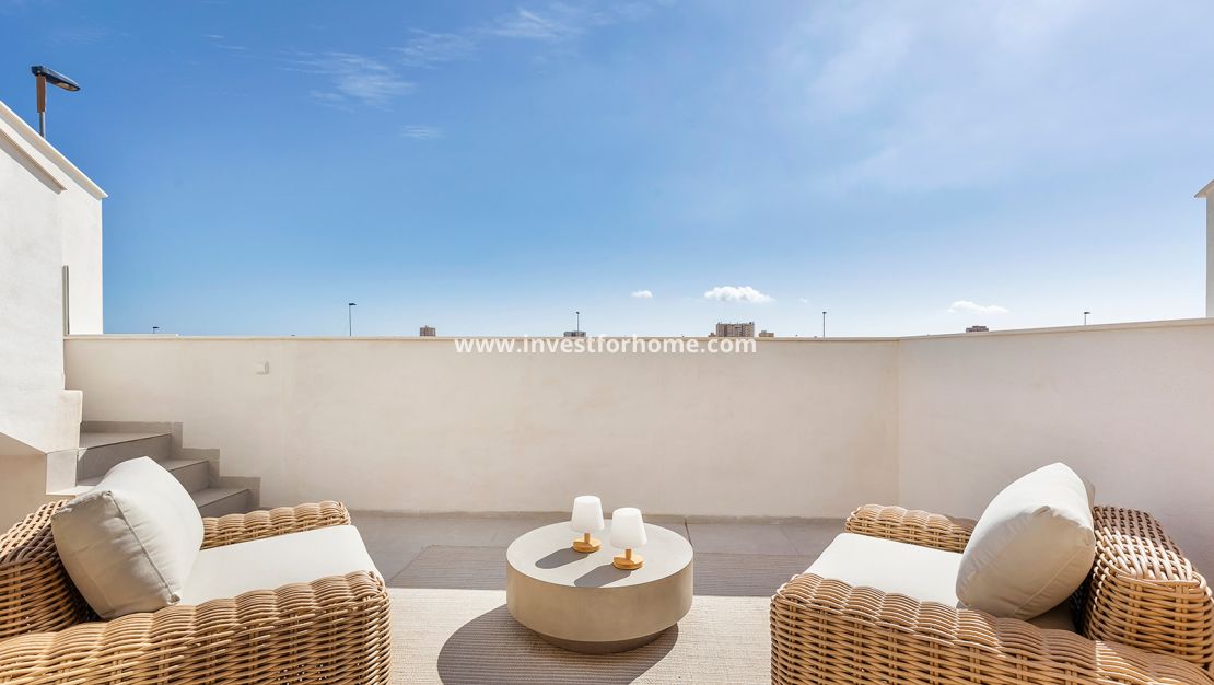 Nueva construcción - Chalet - Los Alcázares