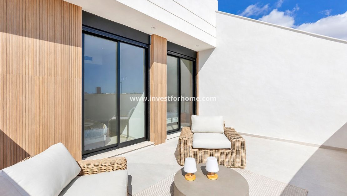 Nueva construcción - Chalet - Los Alcázares