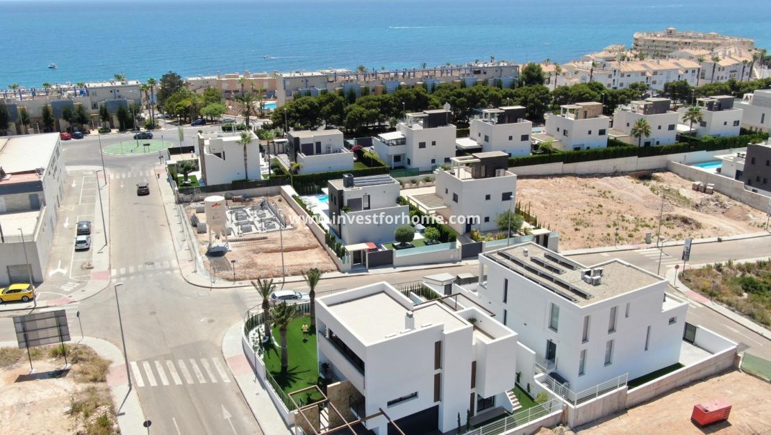 Nueva construcción - Chalet - Orihuela Costa - Dehesa De Campoamor