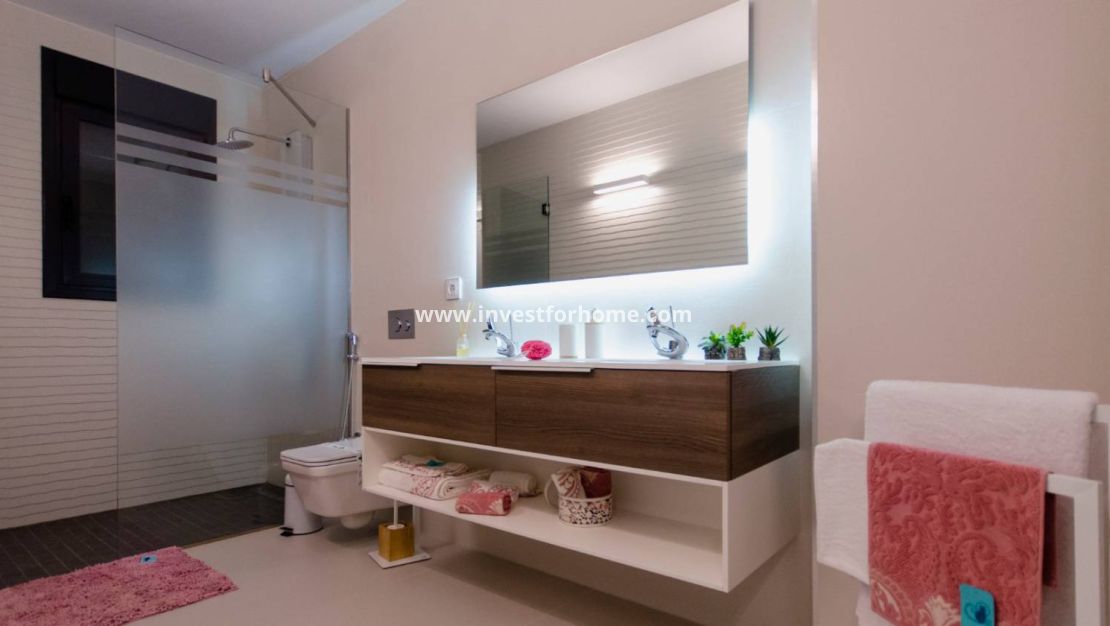 Nueva construcción - Chalet - Orihuela Costa - Dehesa de Campoamor