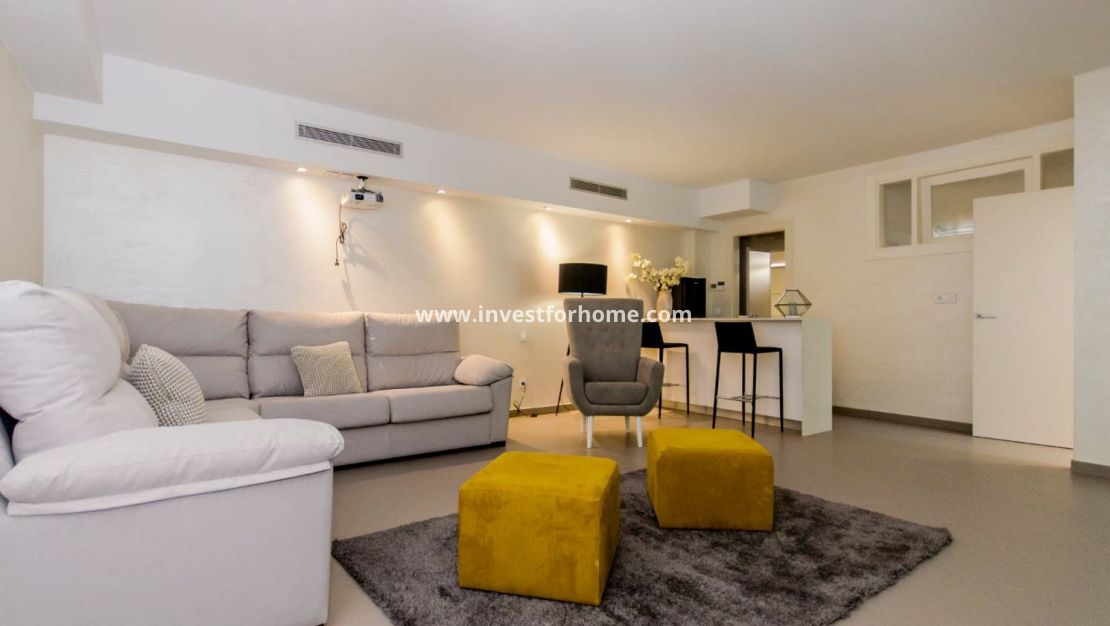 Nueva construcción - Chalet - Orihuela Costa - Dehesa de Campoamor