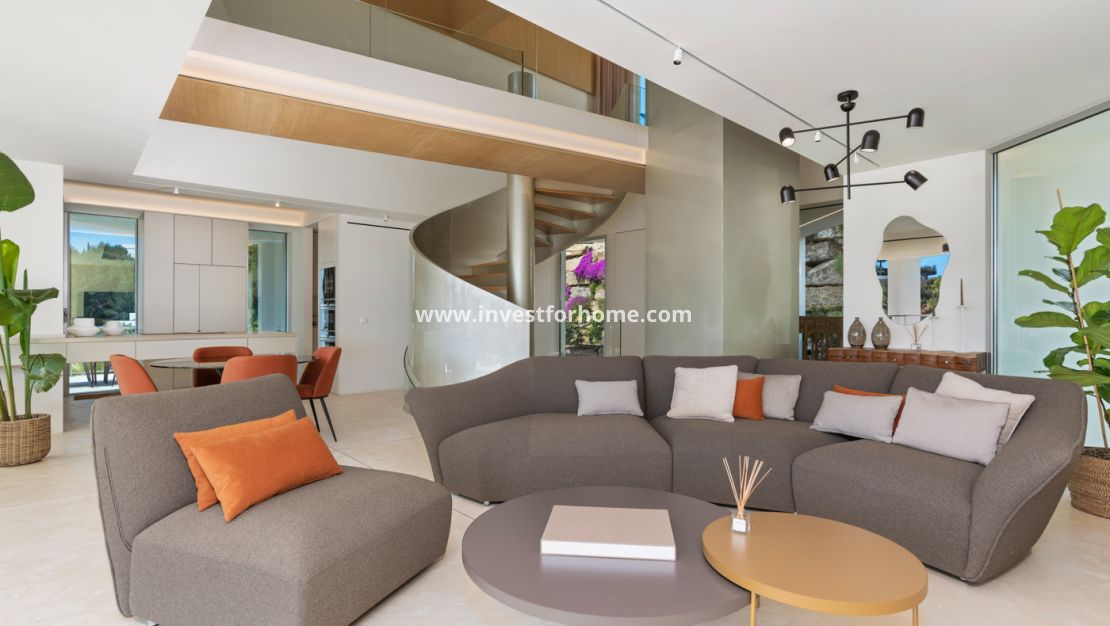 Nueva construcción - Chalet - Orihuela Costa - Las Colinas Golf