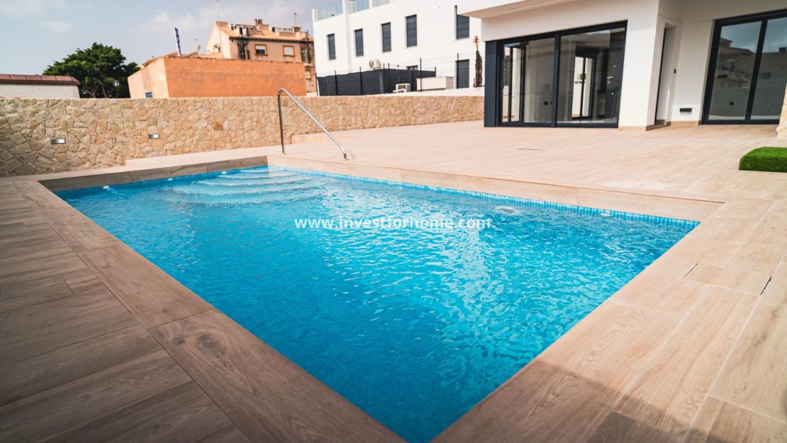 Nueva construcción - Chalet - Orihuela Costa - Punta Prima