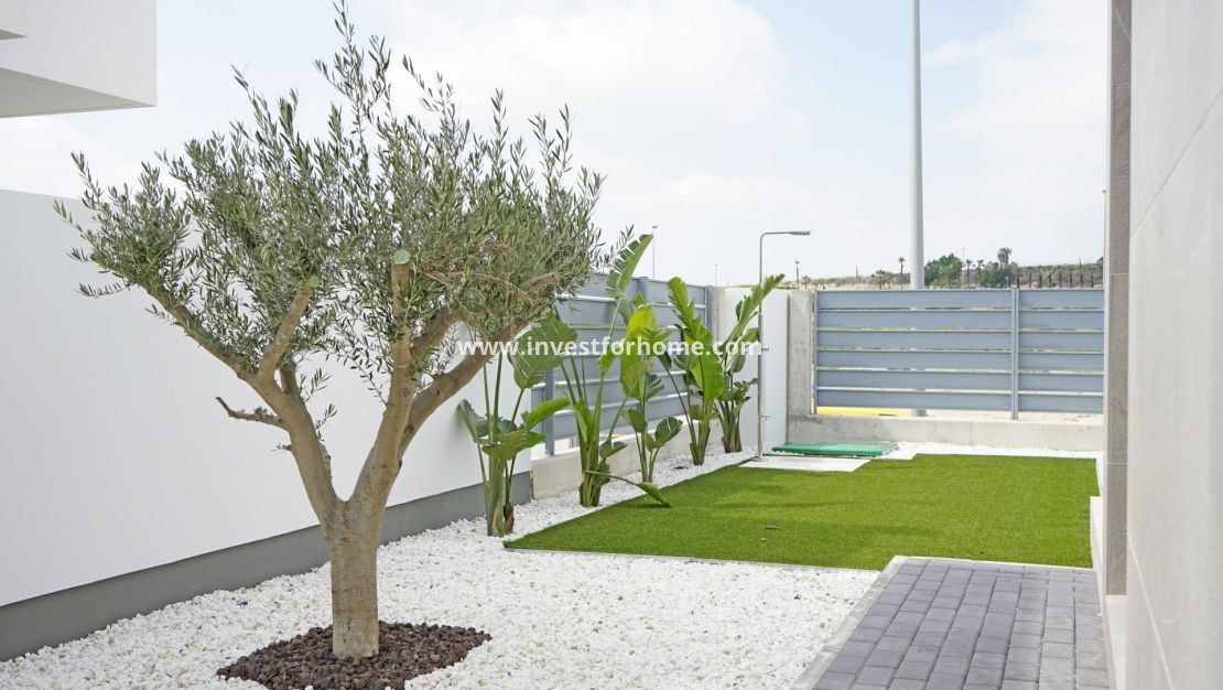 Nueva construcción - Chalet - Orihuela Costa - Vistabella Golf