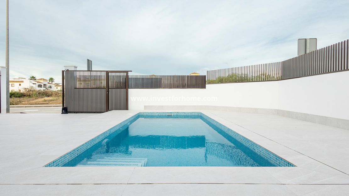 Nueva construcción - Chalet - Orihuela Costa - Vistabella Golf