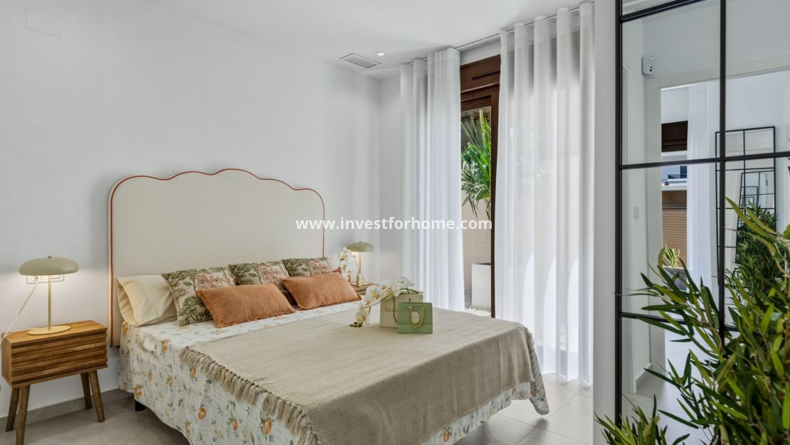 Nueva construcción - Chalet - Orihuela Costa - Vistabella Golf