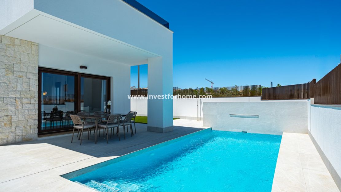 Nueva construcción - Chalet - Orihuela Costa - Vistabella Golf