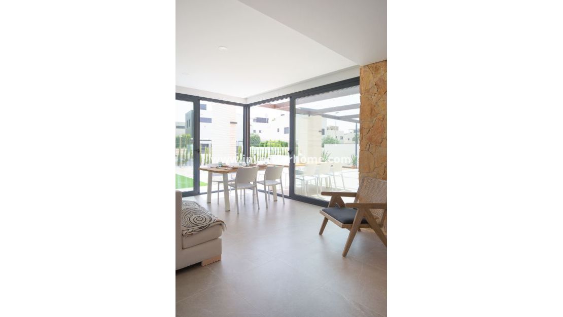 Nueva construcción - Chalet - Orihuela Costa