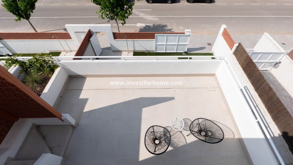 Nueva construcción - Chalet - Pilar de la Horadada