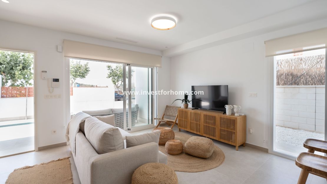 Nueva construcción - Chalet - Pilar de la Horadada