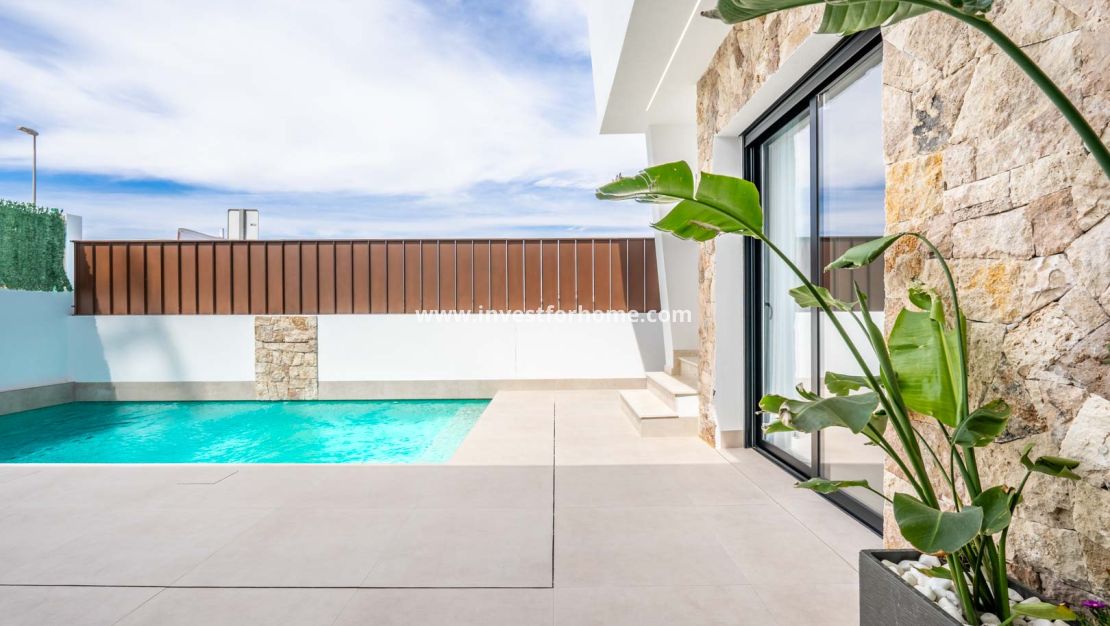 Nueva construcción - Chalet - Roldan