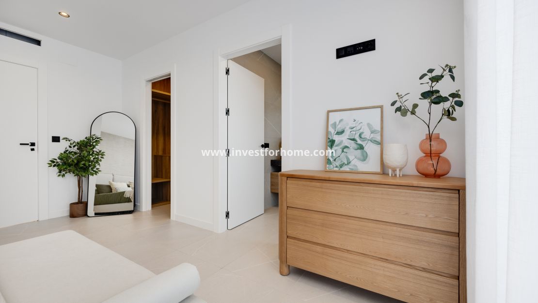 Nueva construcción - Chalet - Torrevieja - Centro