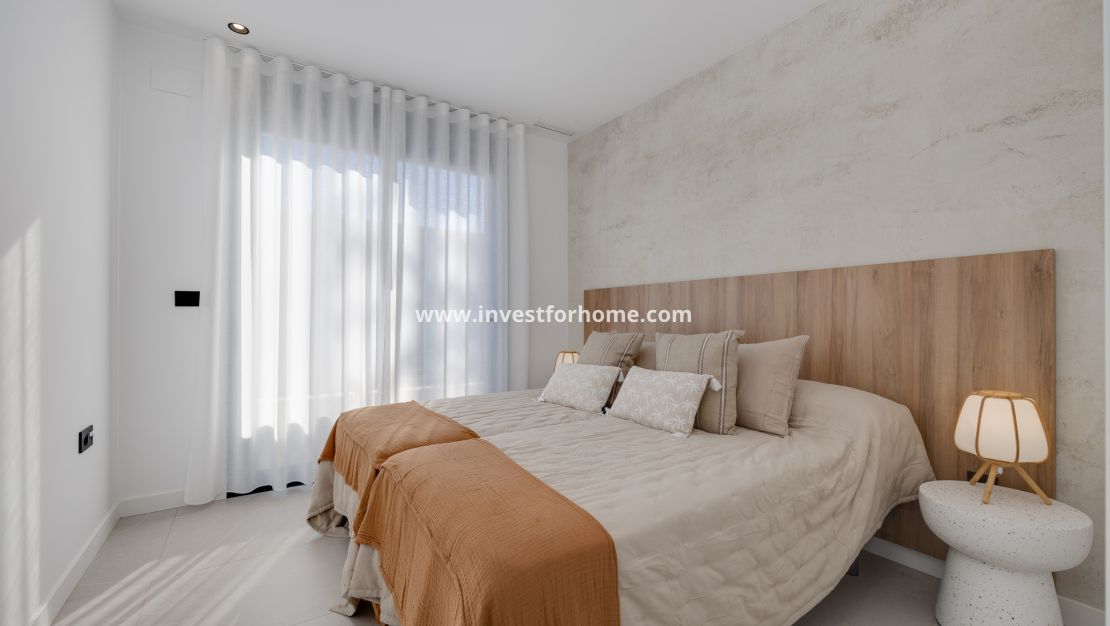 Nueva construcción - Chalet - Torrevieja - Centro