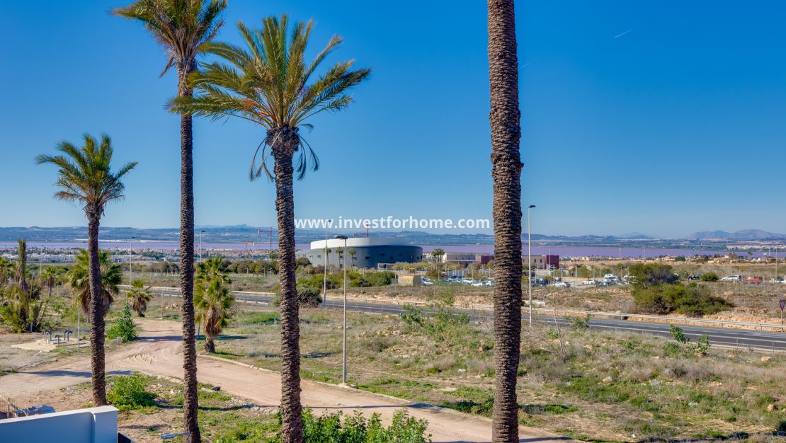 Nueva construcción - Chalet - Torrevieja - Centro