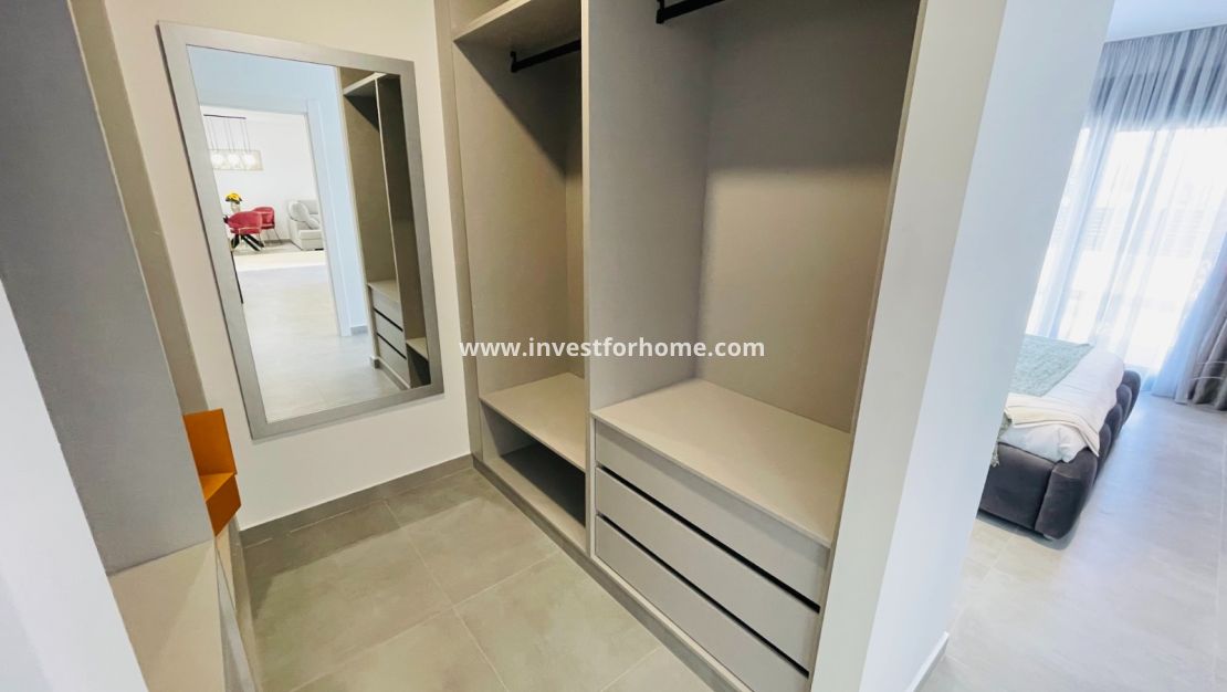 Nueva construcción - Chalet - Torrevieja - Centro