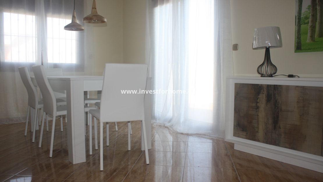 Nueva construcción - Chalet - Torrevieja - Centro