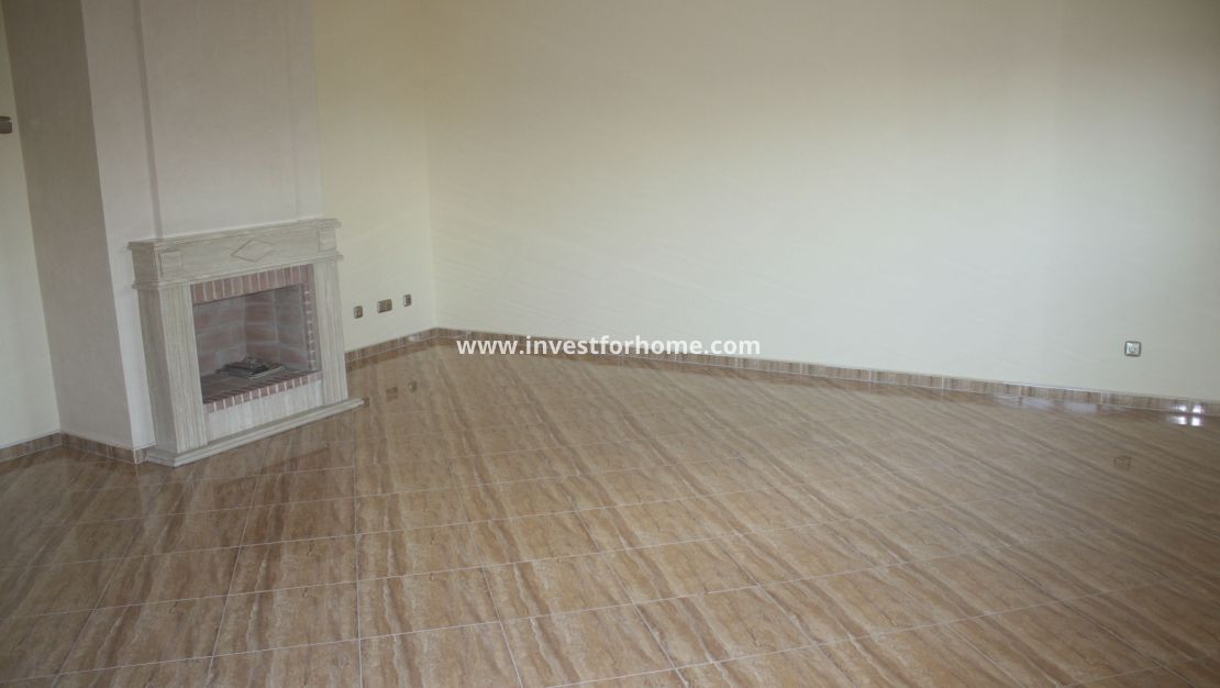 Nueva construcción - Chalet - Torrevieja - Centro