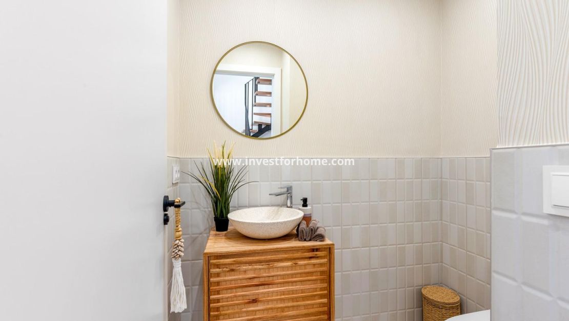 Nybyggnad - Villa - Dolores - Sector 3