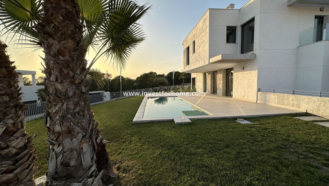 Nybyggnad - Villa - Finestrat