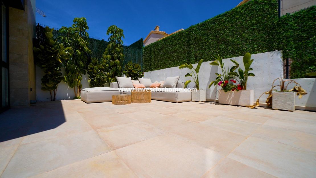 Nybyggnad - Villa - Orihuela Costa - Los Altos