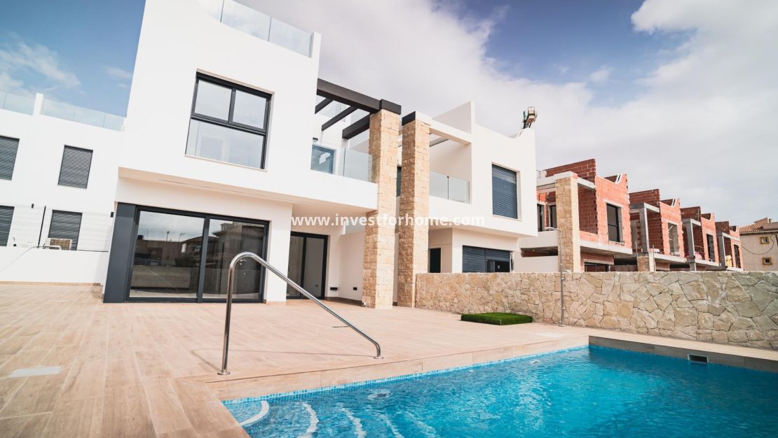 Nybyggnad - Villa - Orihuela Costa - Punta Prima