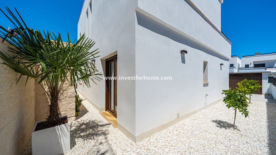 Nybyggnad - Villa - Orihuela Costa - Vistabella Golf