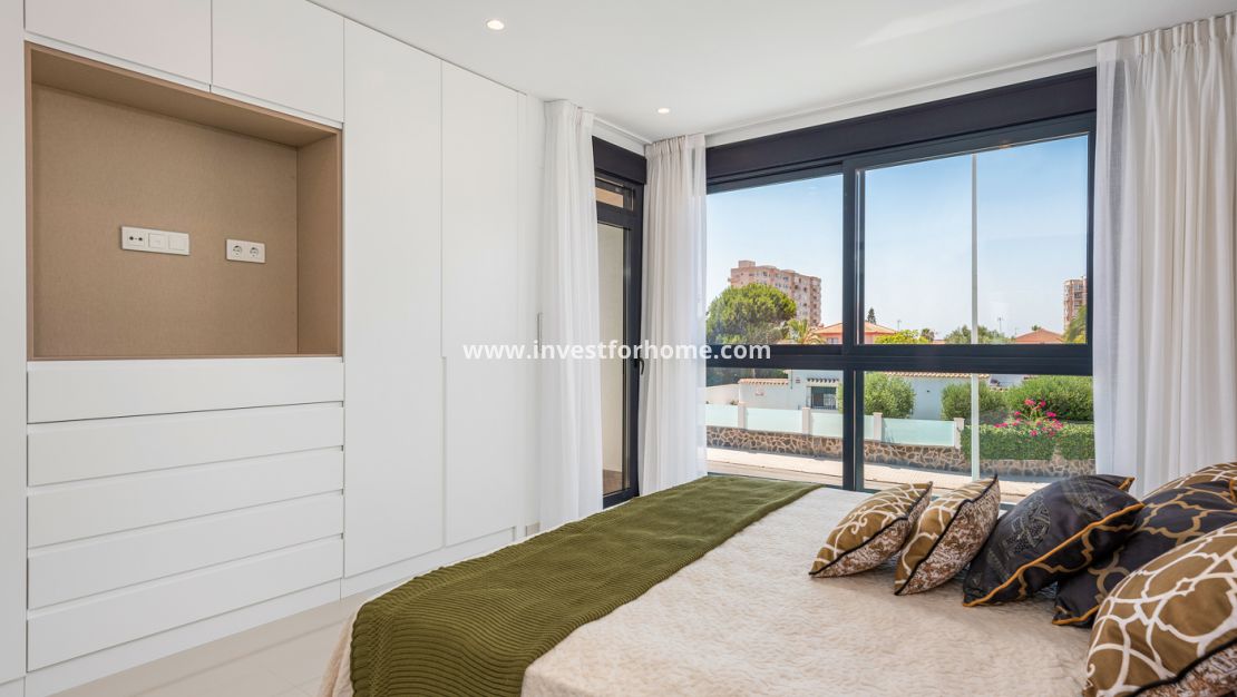 Nybyggnad - Villa - Playa Paraiso