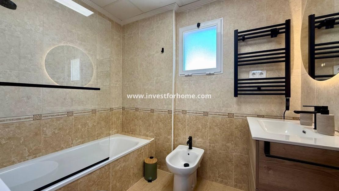 Reventa - Apartamento - Guardamar del Segura - Puerto