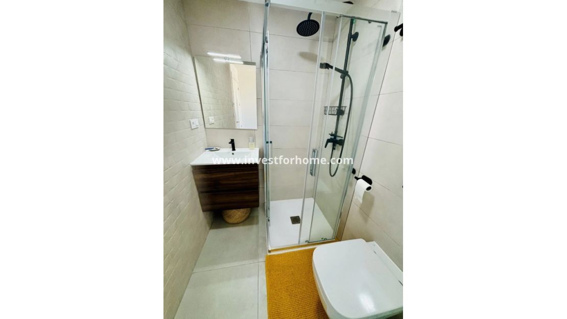 Reventa - Apartamento - Las Filipinas - Inland