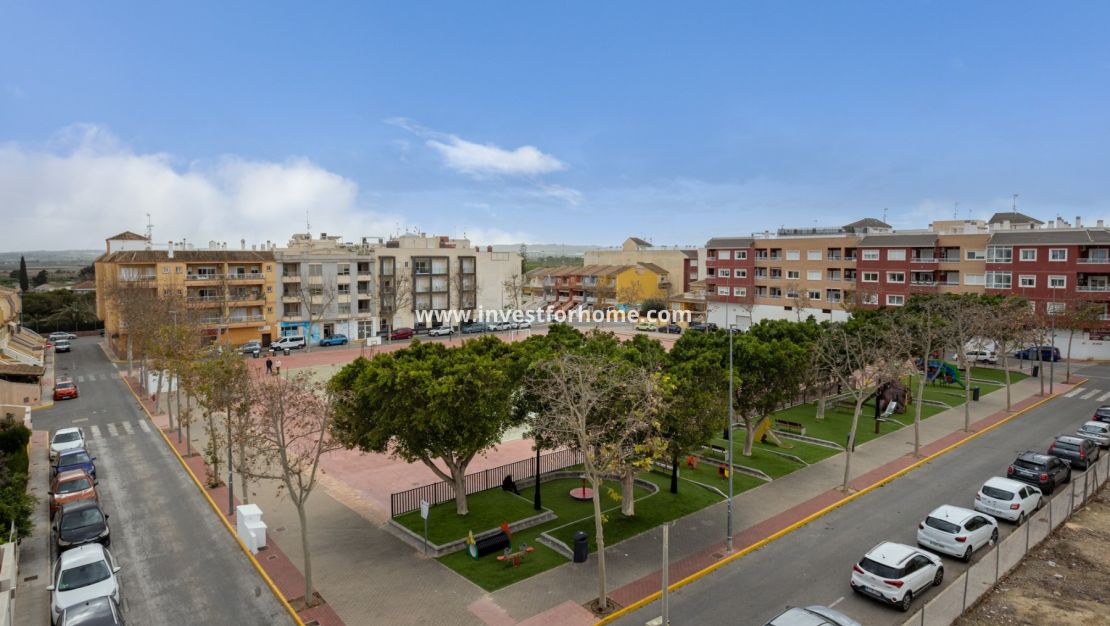 Reventa - Apartamento - Los Montesinos - Costa Blanca