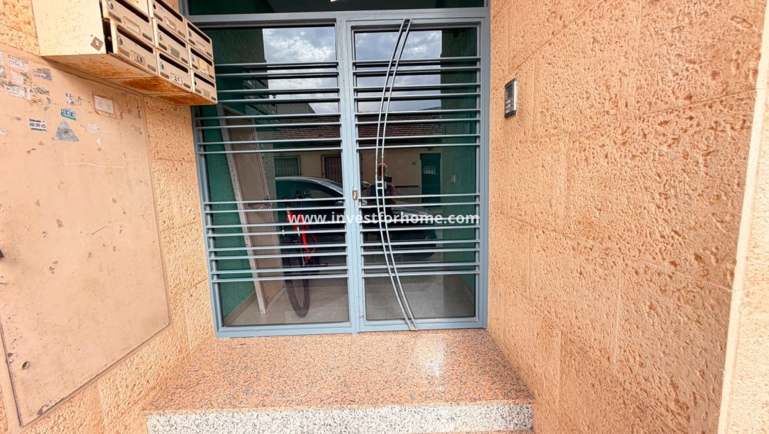 Reventa - Apartamento - Los Montesinos - Costa Blanca