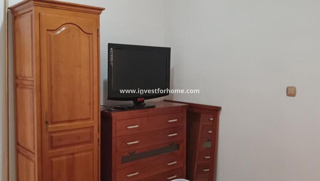 Reventa - Apartamento - Los Montesinos - PUEBLO CENTRO