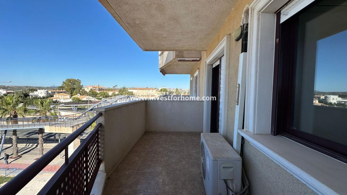 Reventa - Apartamento - Orihuela Costa - Dehesa De Campoamor