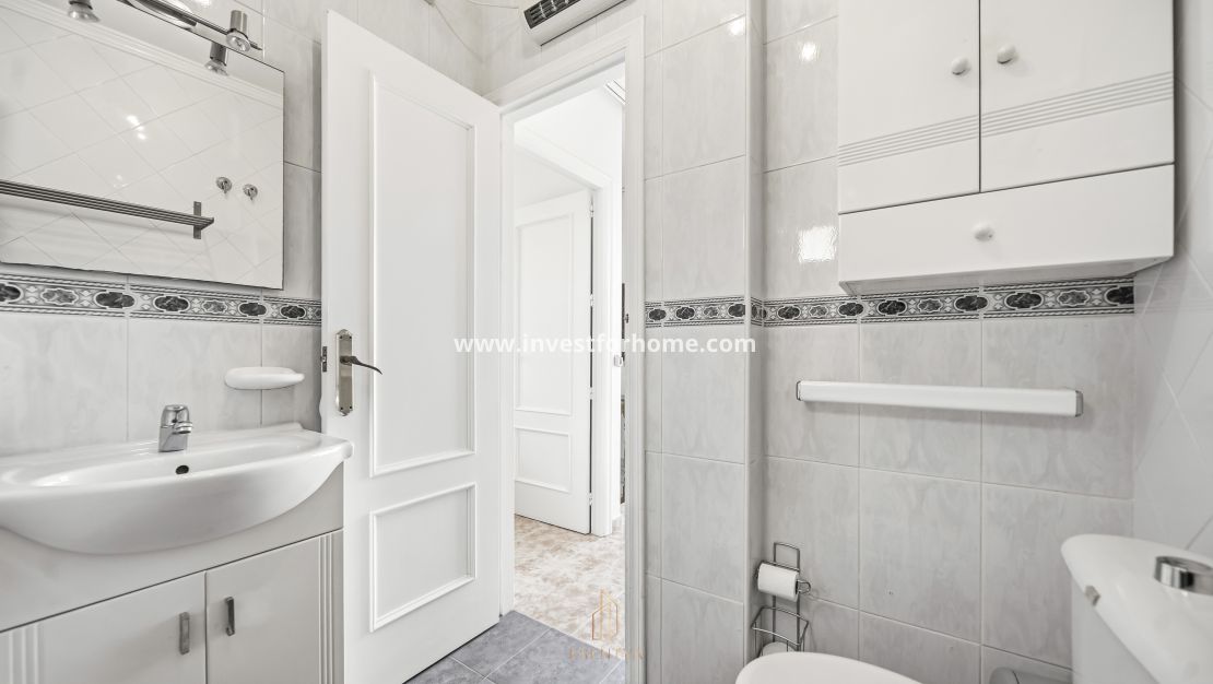 Reventa - Apartamento - Orihuela Costa - La Regia