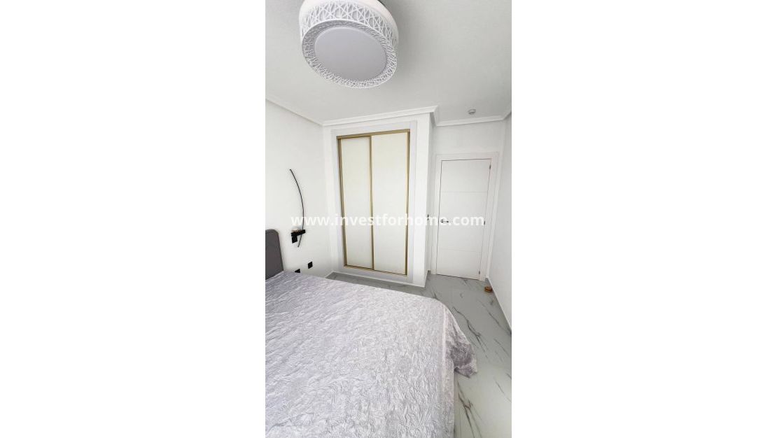 Reventa - Apartamento - Orihuela Costa - La Zenia