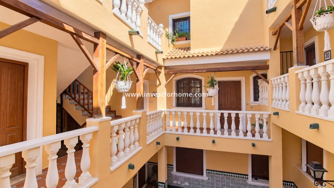 Reventa - Apartamento - Orihuela Costa - La Zenia