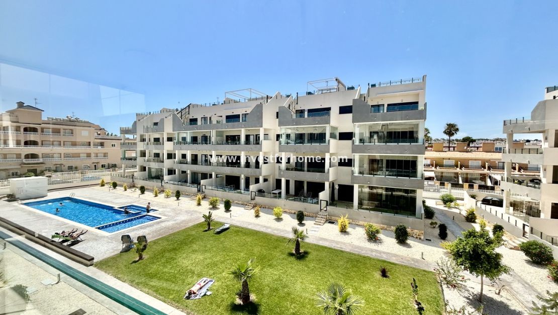 Reventa - Apartamento - Orihuela Costa - Villamartín
